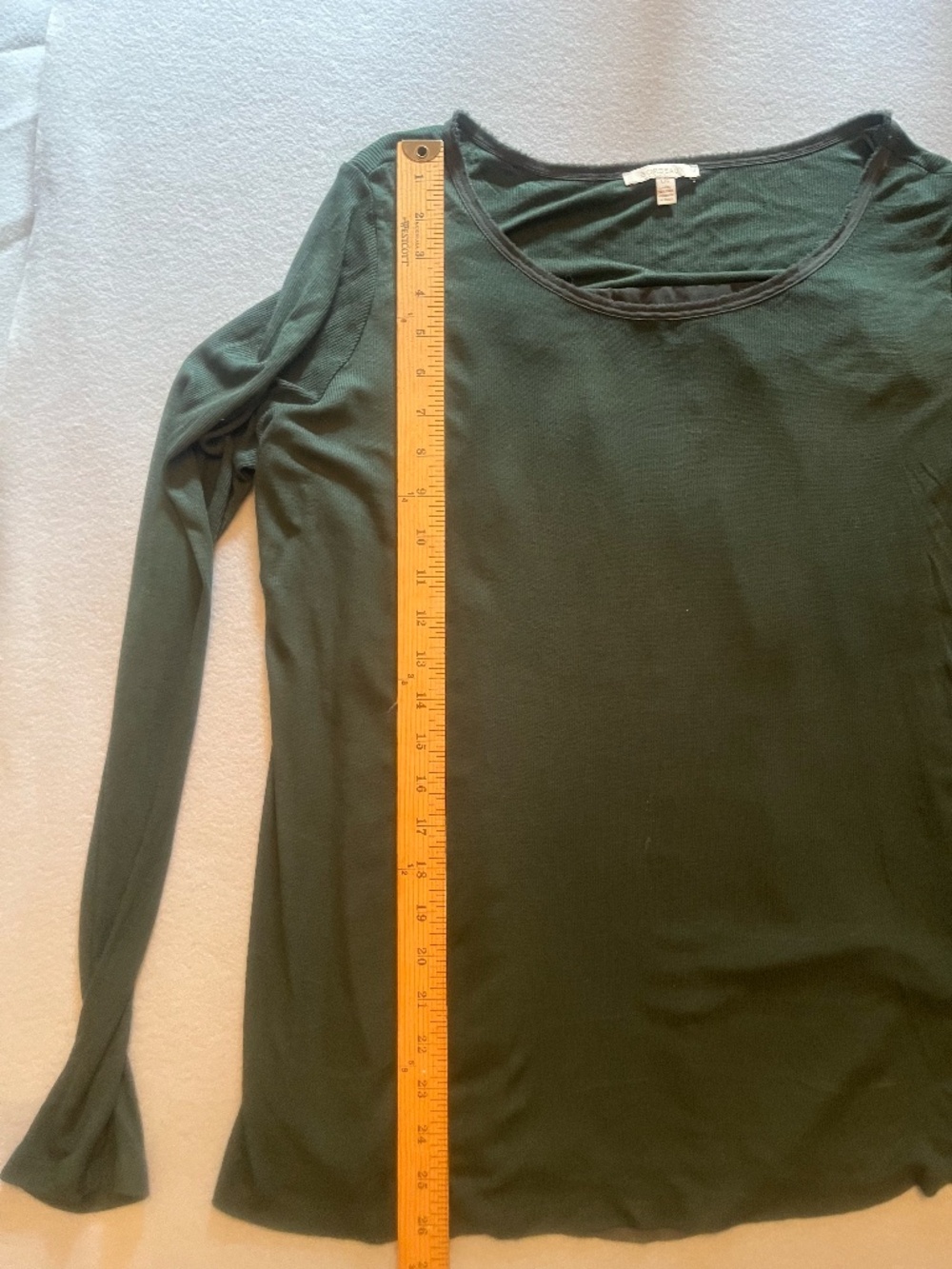 Bordeaux | Dark Green Ribbed Pleated-Back Top - Picture 4 of 6